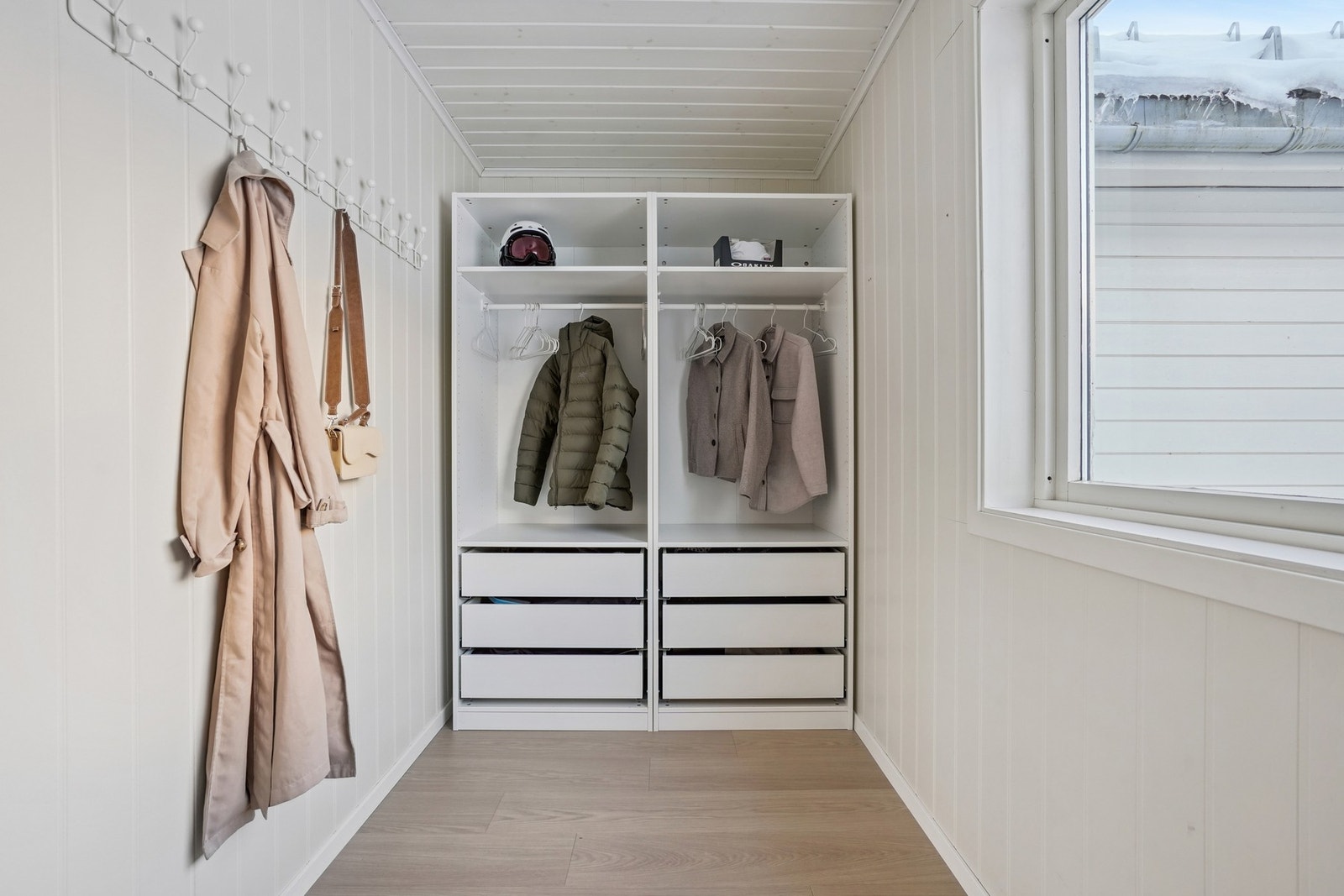 Innredning fra Ikea Pax. Galleribilde