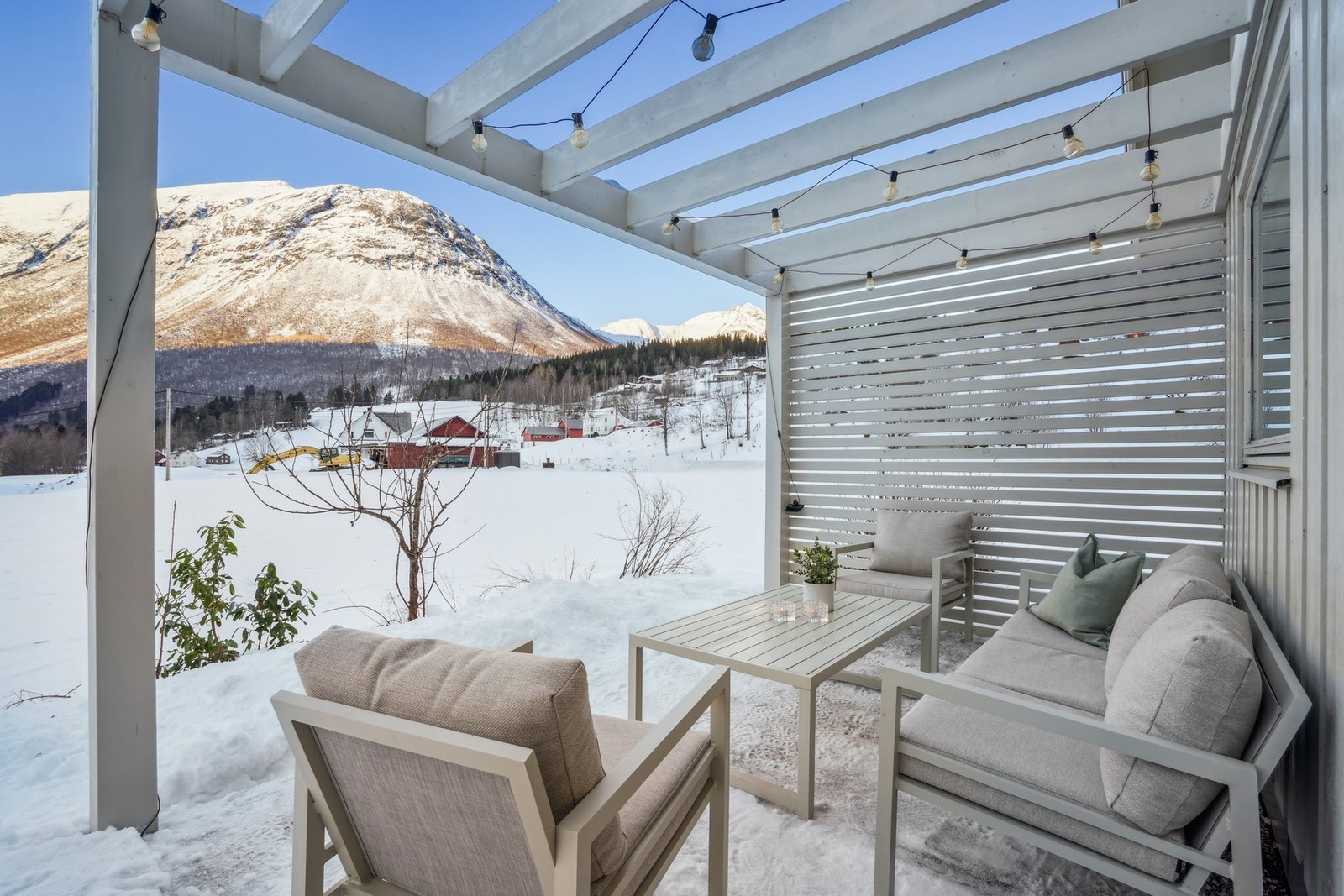 Her kan en nyte fine dager sammen med venner og familie med deilig ettermiddagssol. Galleribilde