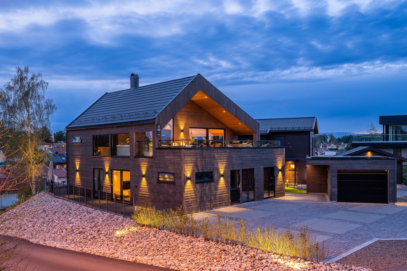 Velkommen til denne fantastiske eneboligen i Mallaåsveien 18! Fotograf: Kristian Bollæren ved Fotofinish Galleribilde