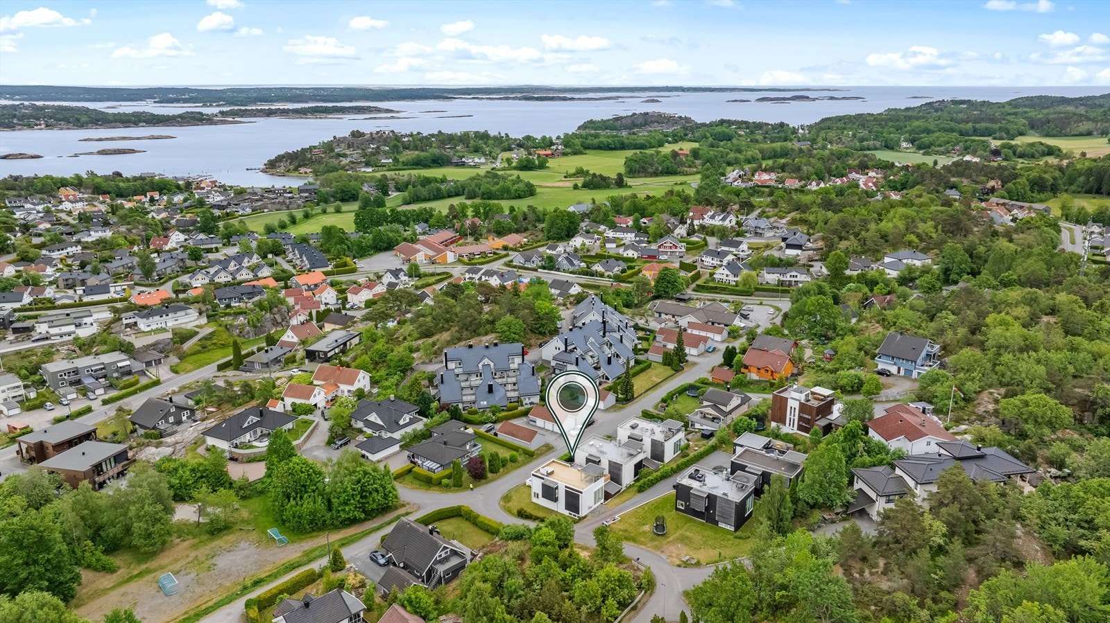 Her er det lagt til rette for en enkel hverdag med lite vedlikehold av hage og utearealer. Galleribilde