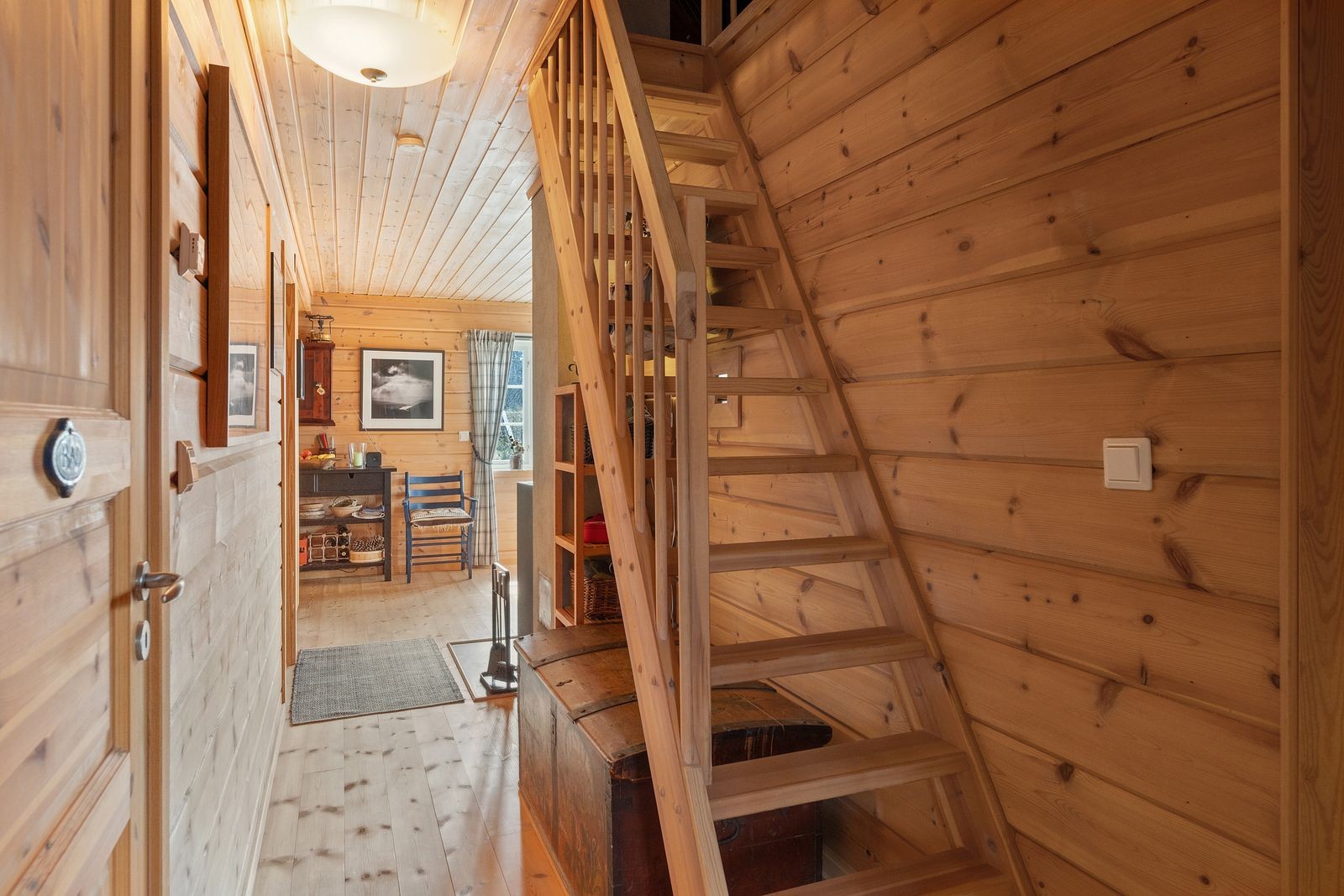 Her er trappen opp til hemsen. Galleribilde