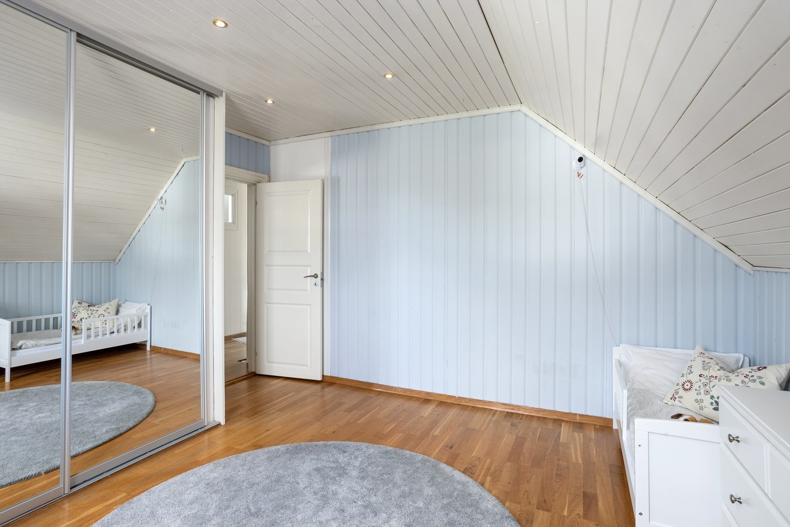 Rommet er i dag benyttet som et delt barnerom. Galleribilde