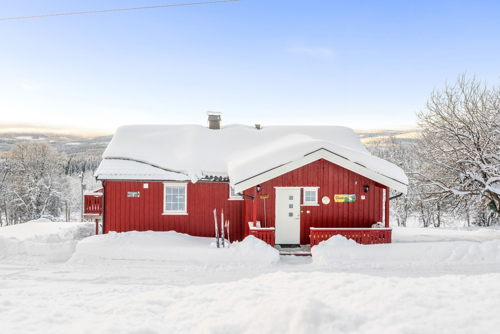 Området er meget snøsikkert og flotte skilyper i området vinterstid, samt flotte turmuligheter hele året Galleribilde