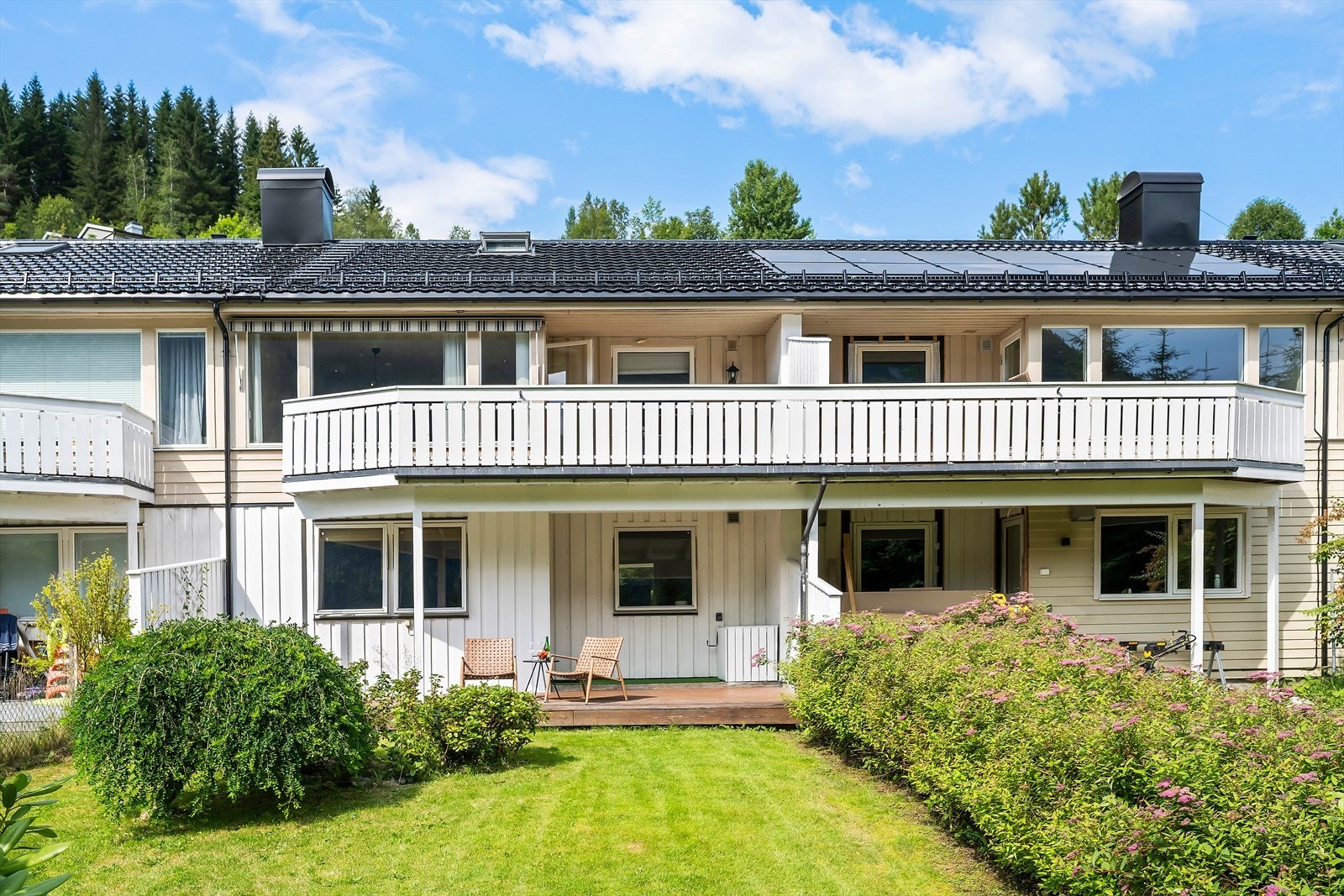 Bustaden fikk ny taktekking i 2025. Galleribilde