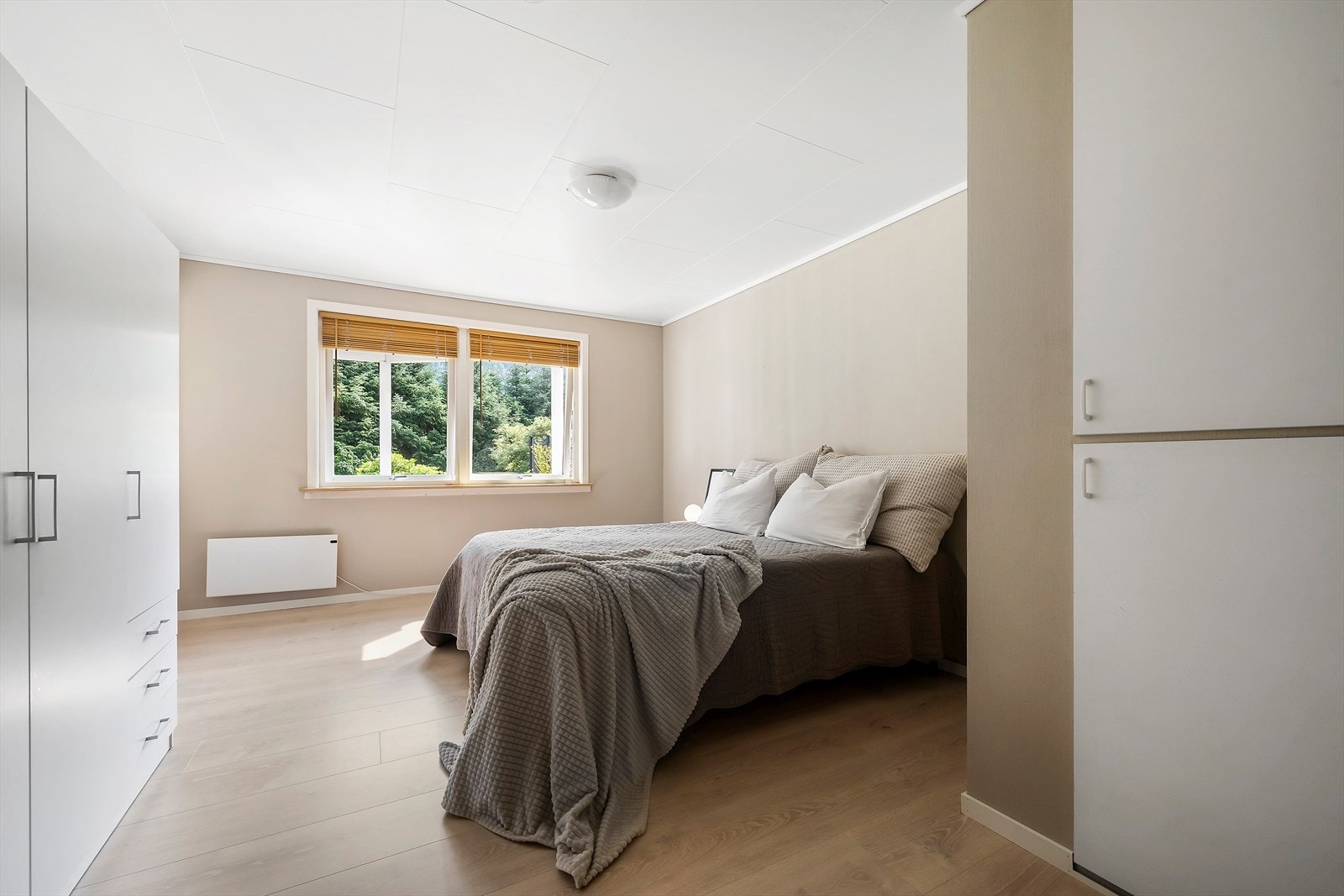 Hovudsoverommet er svært romsleg. Galleribilde