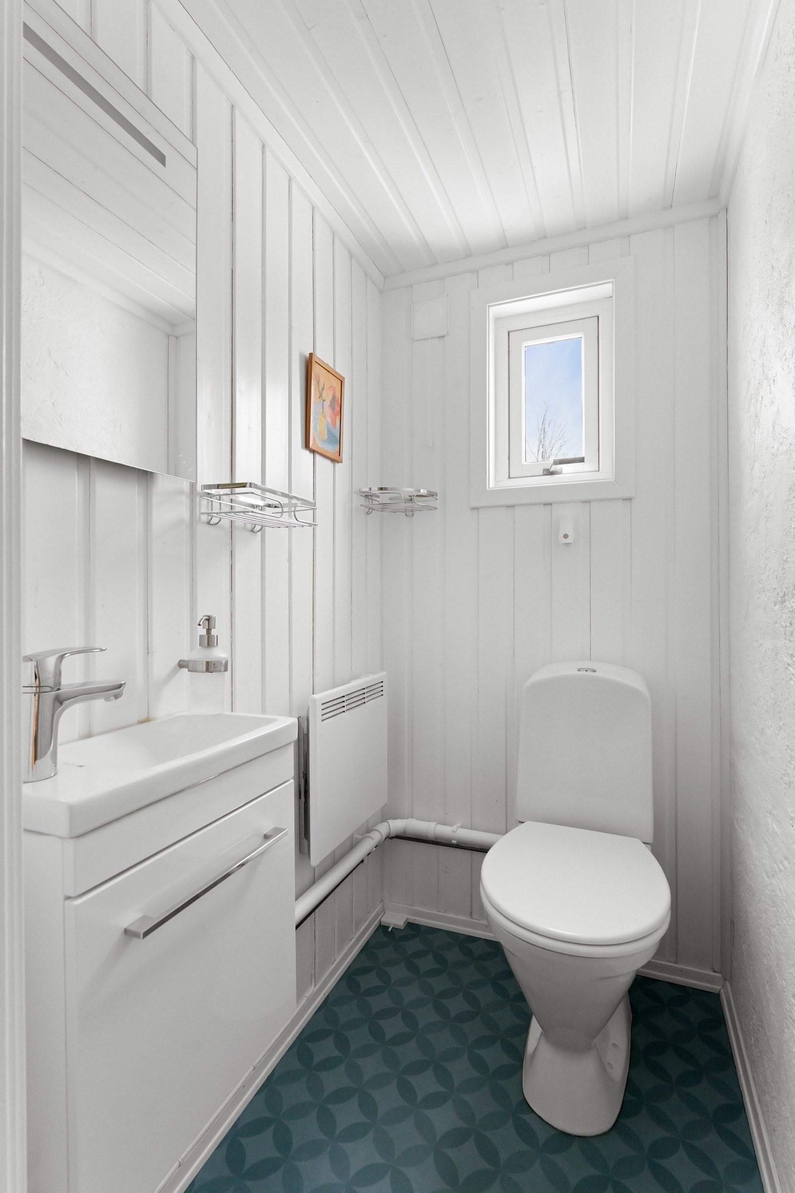 WC består av toalett og vask og har blitt satt inn på et senere tidspunkt. Galleribilde