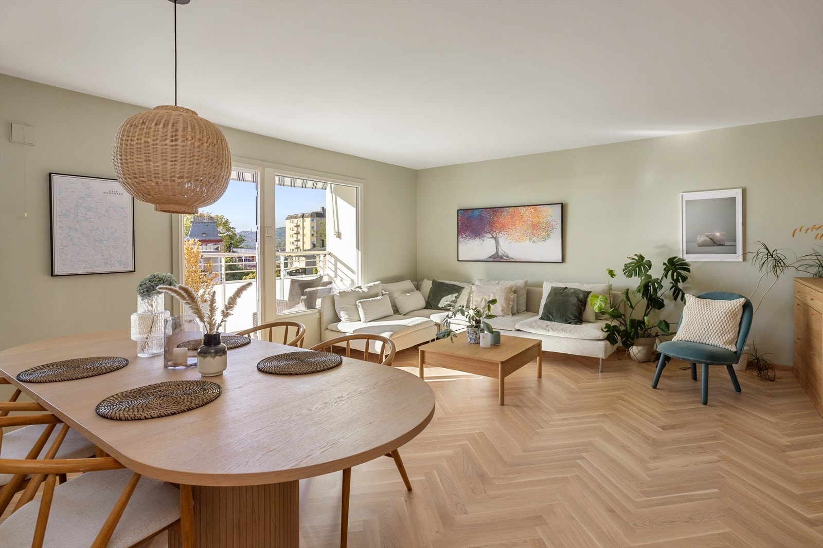 Boligen har lave månedlige felleskostnader med varmtvann inkludert Galleribilde