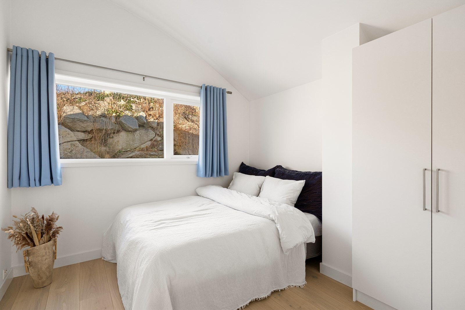 Det er to soverom i 2. etasje. Galleribilde