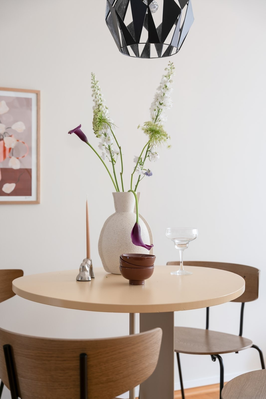 Bygget ble omgjort til leiligheter i 2004 og fremstår i dag med en moderne standard med balansert ventilasjon, fjernvarme og heis i bygget. Galleribilde