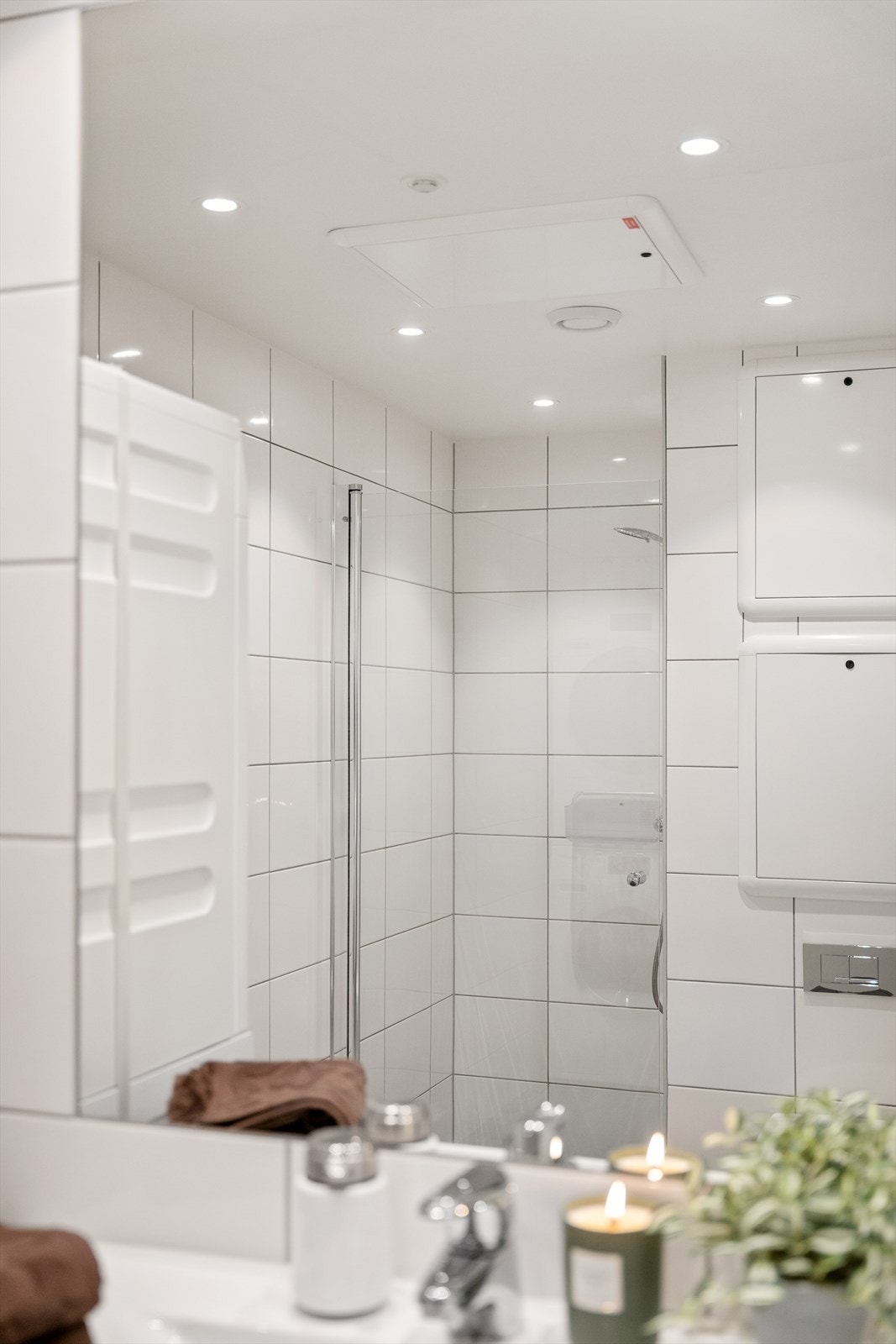 Downlights i himlingen. Galleribilde