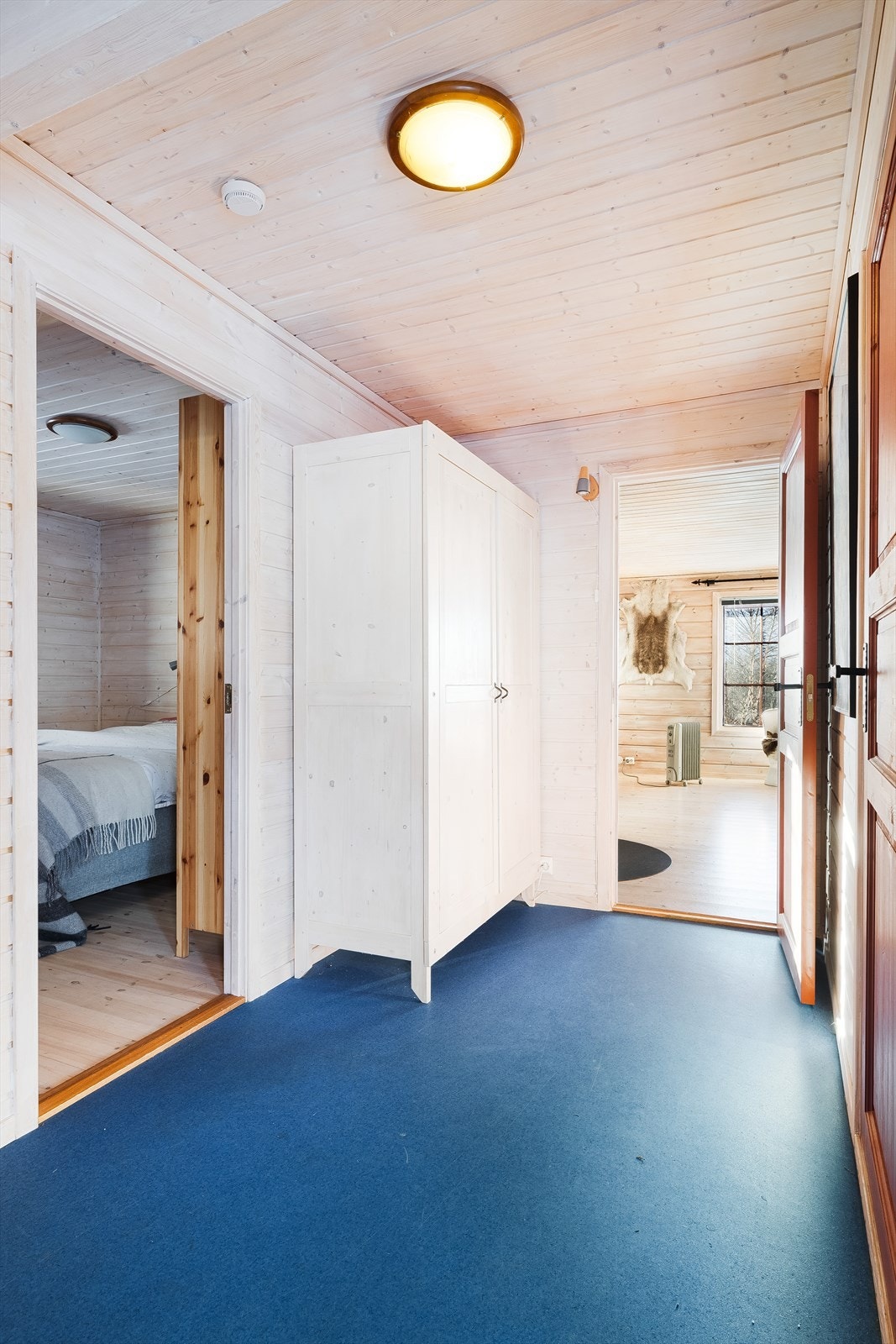 Slitesterkt vinylbelegg i entré, bad og bod. Galleribilde