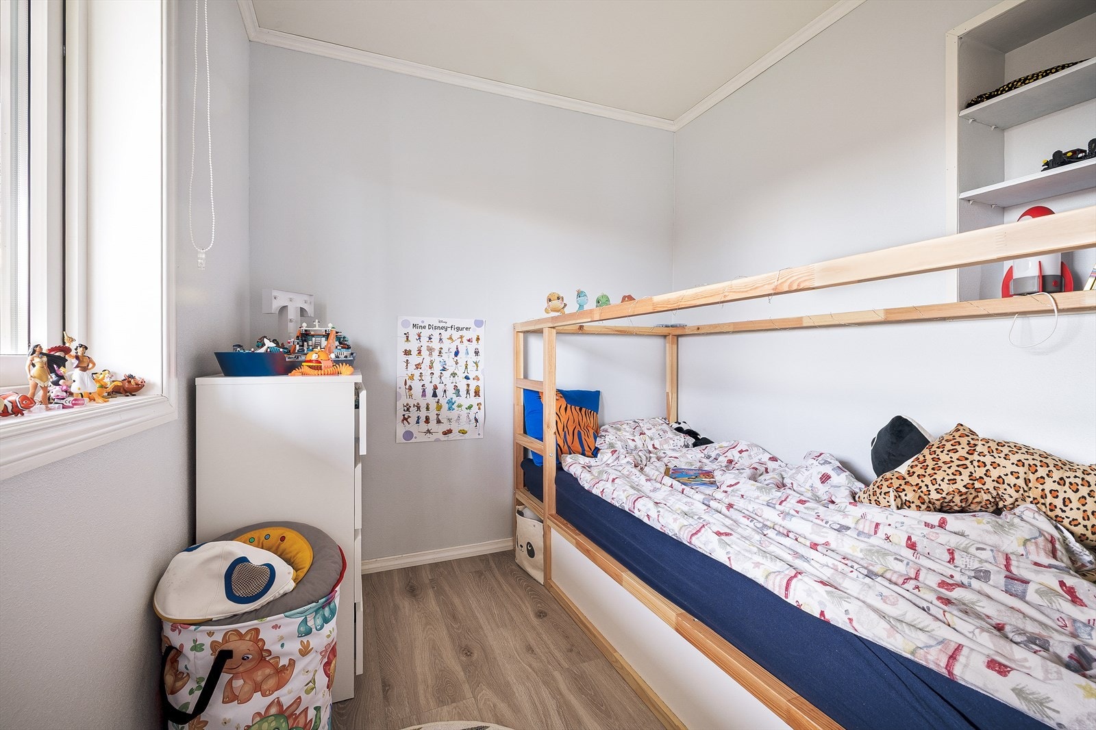 Utleiedelen sitt første soverom måler 6,2 kvm og er i dag innredet som et barnerom. Galleribilde