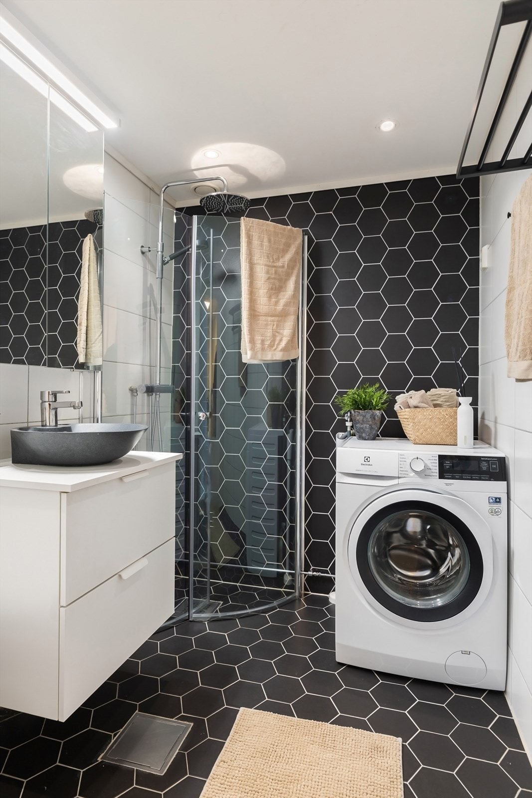 Praktisk med opplegg for vaskemaskin og tørketrommel Galleribilde