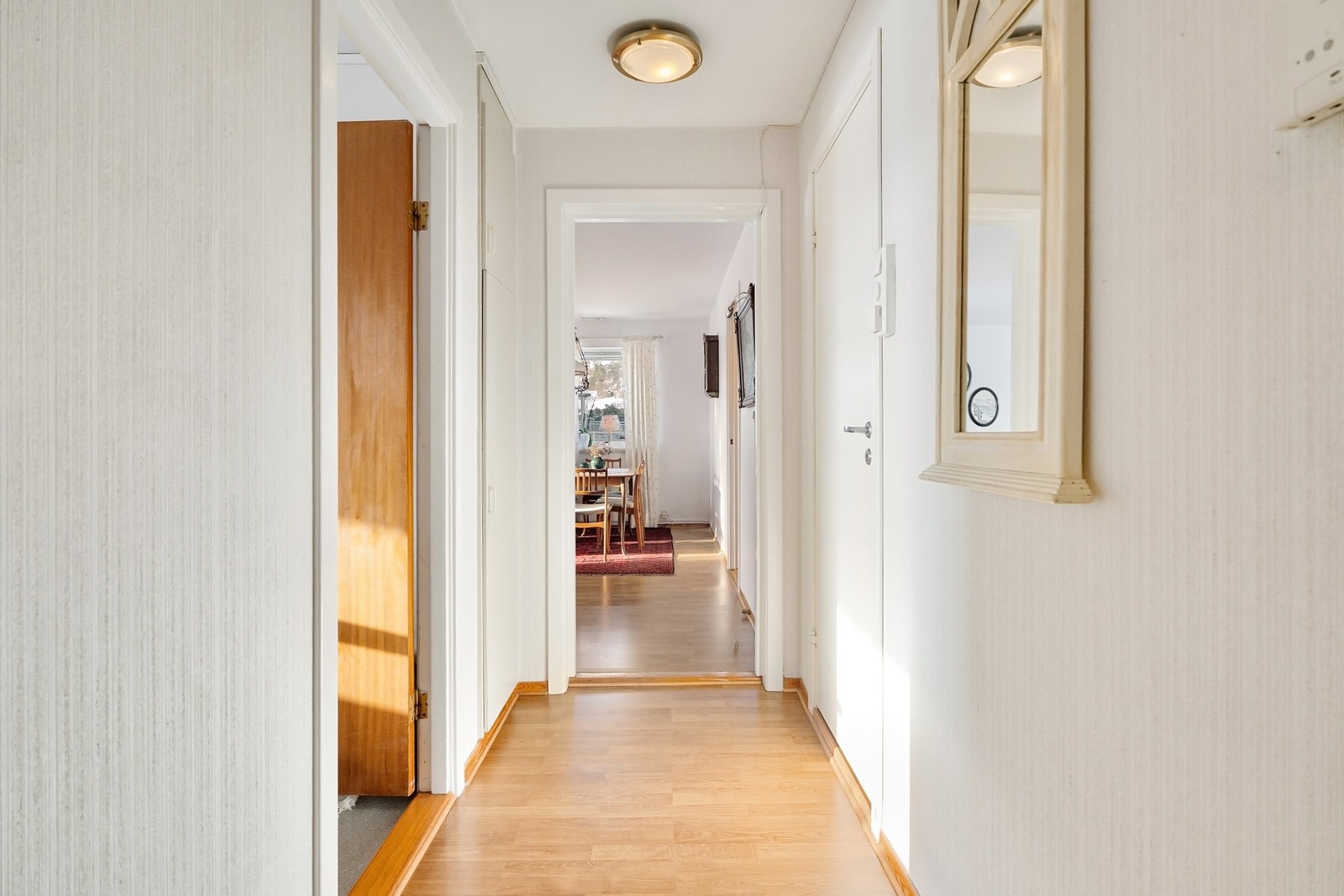 Gang/entre. Galleribilde