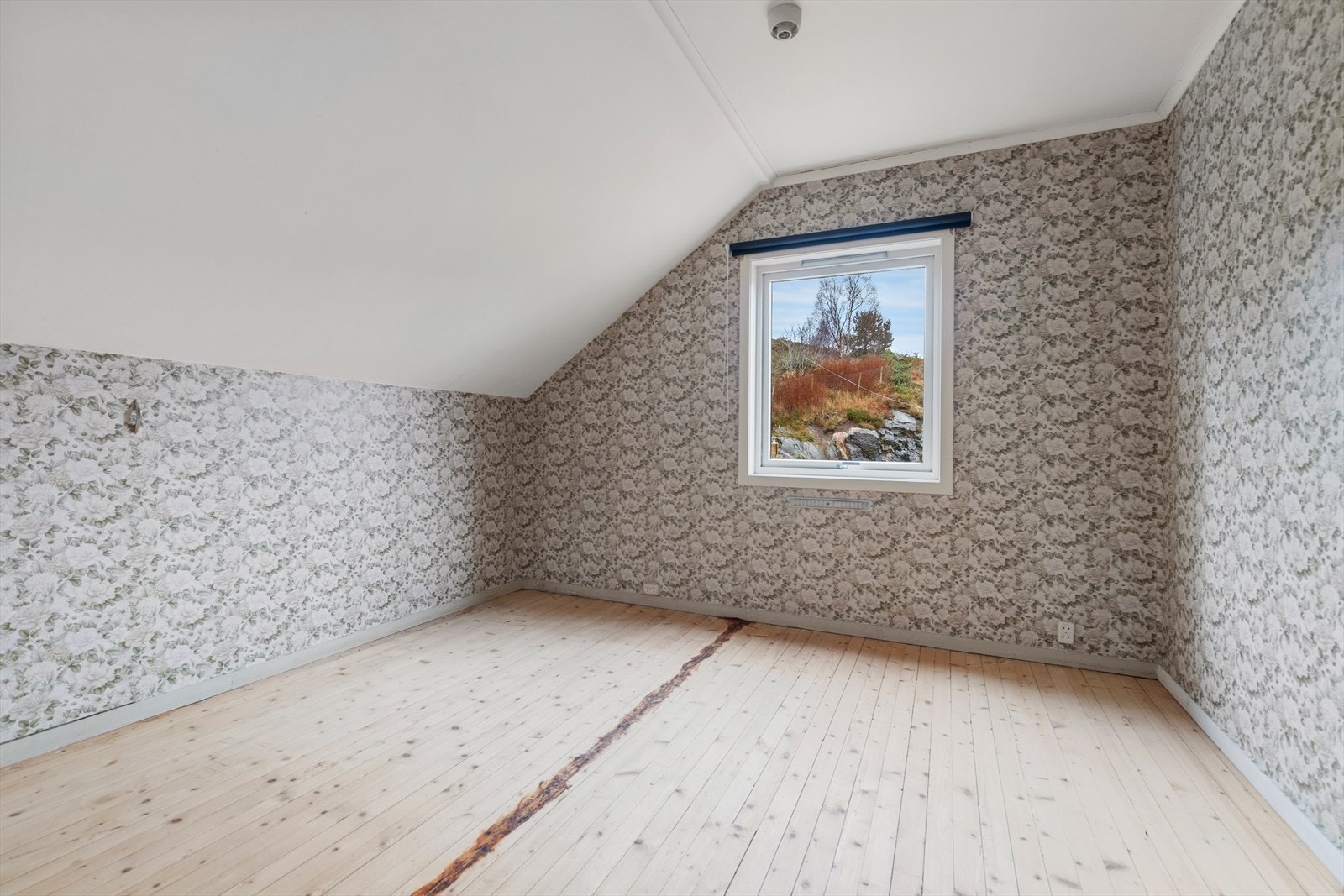 Soverom nr. 5 kan brukes som kontor eller gjesterom Galleribilde