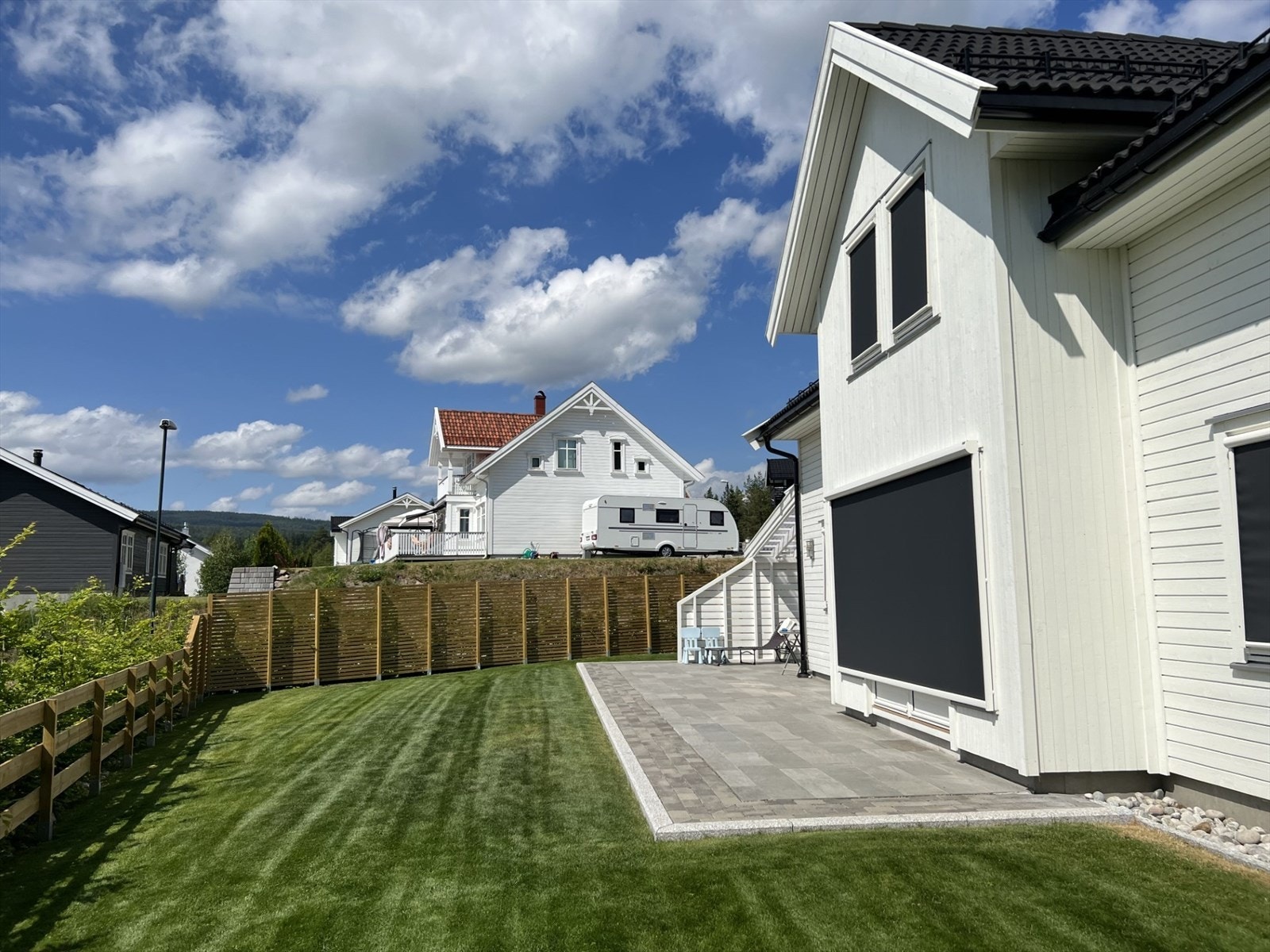 Tomten er delvis inngjerdet Galleribilde