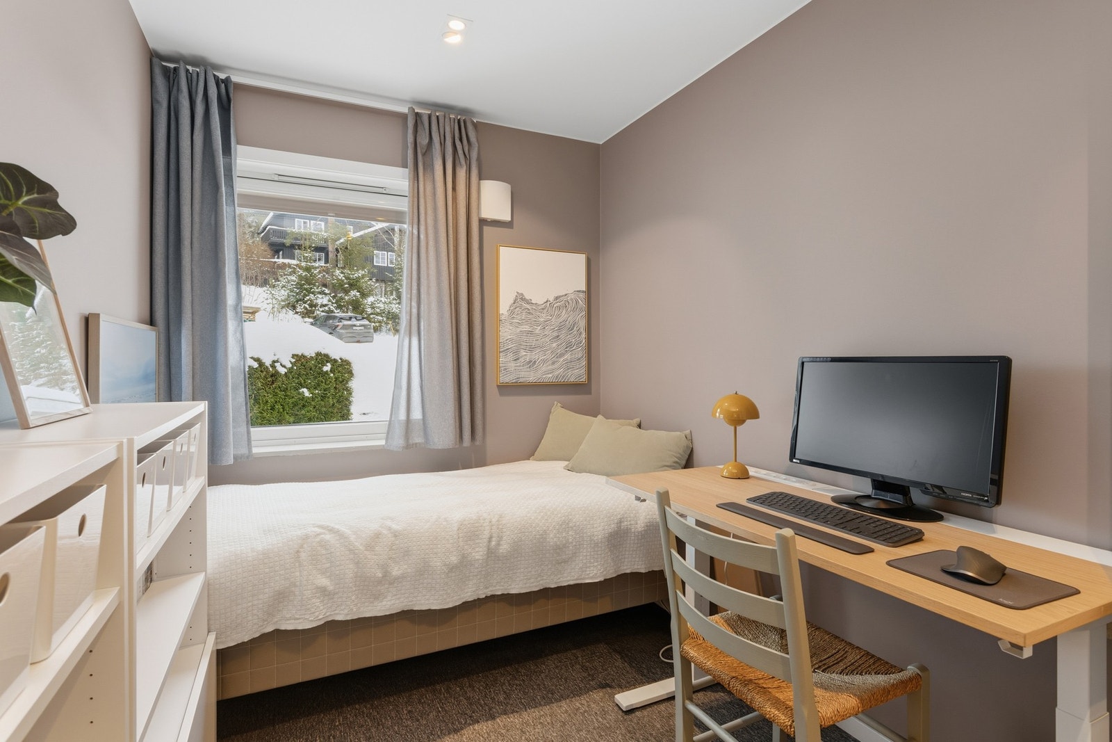 Soverom 2 kan brukes som hjemmekontor, gjesterom eller barnerom. Galleribilde