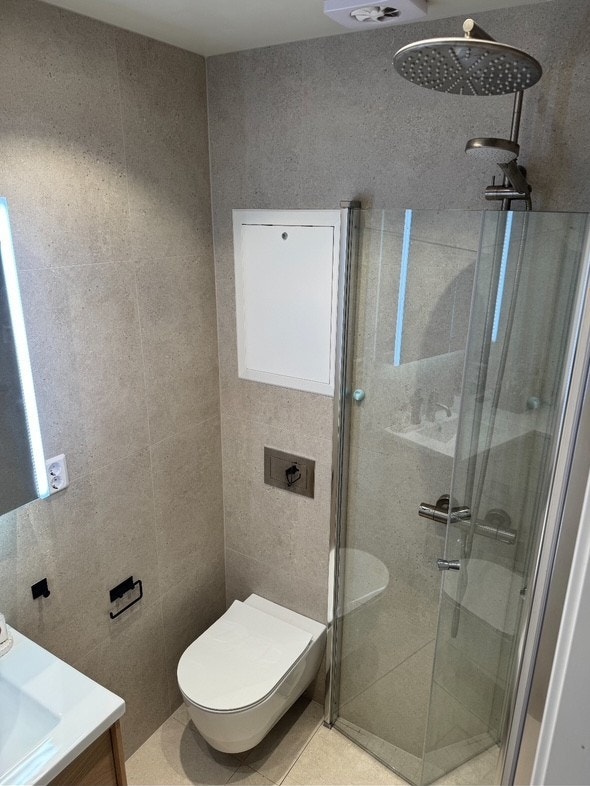 Nyrennovert bad. Galleribilde