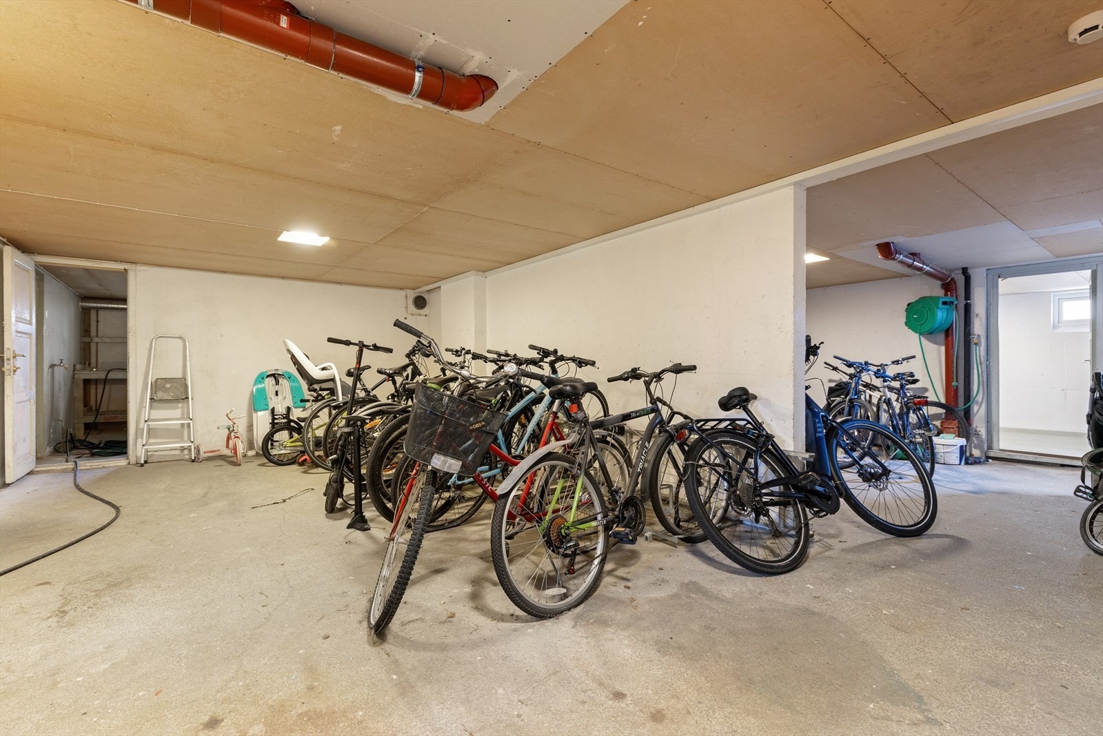 Felles sykkelbod. Galleribilde