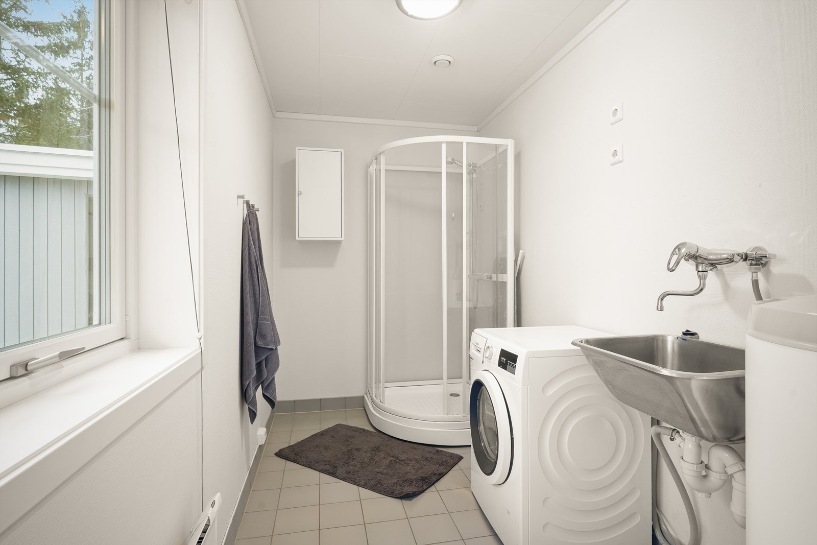 Vaskerom Galleribilde