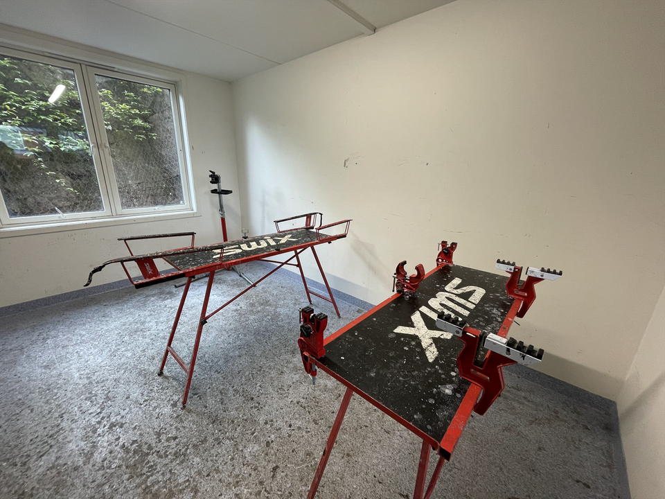 For ivrige skigåere kan man benytte seg av sameiets smørebod og dra rett ut i skiløypene i marka - ski in/ski out. Galleribilde