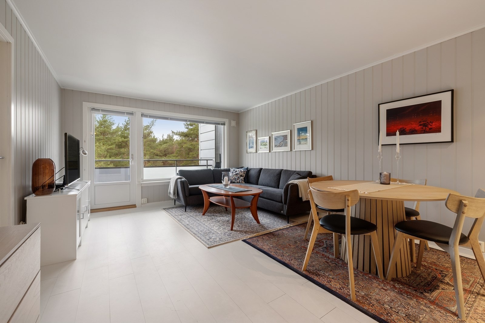 Mikael Lilletvedt v/DNB Eiendom presenterer Per Gyntveien 34! Galleribilde