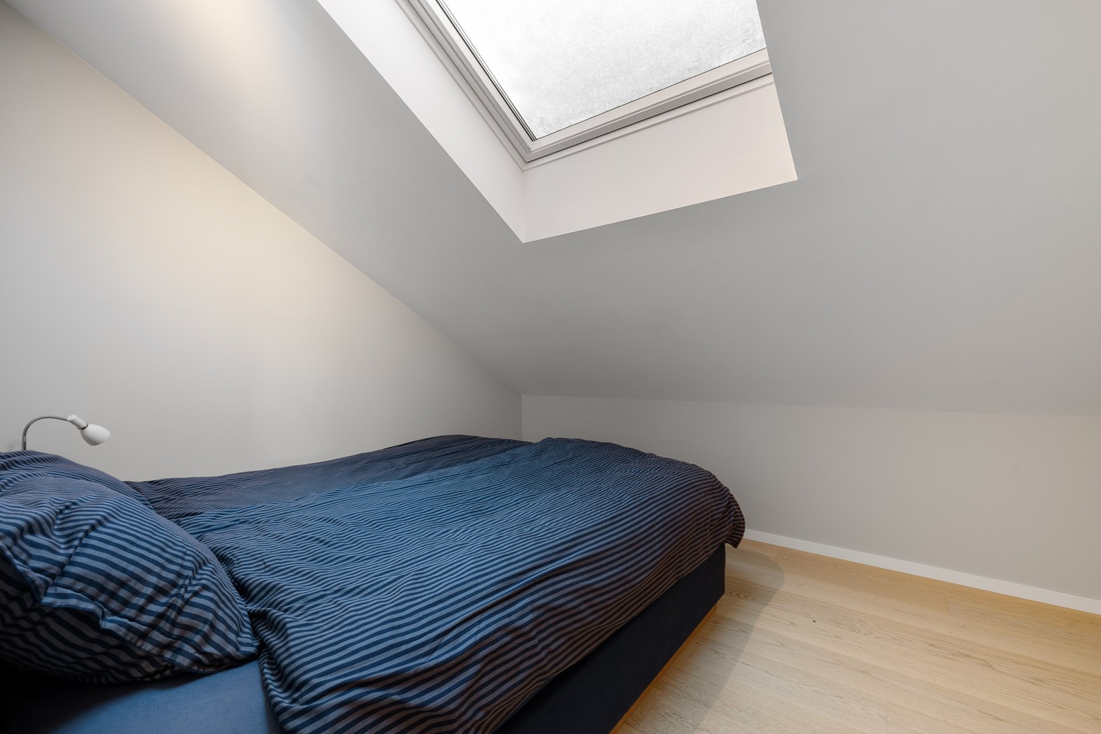 Rom på 5,5 kvm. Rommet er ikke omsøkt og godkjent som soverom. Galleribilde