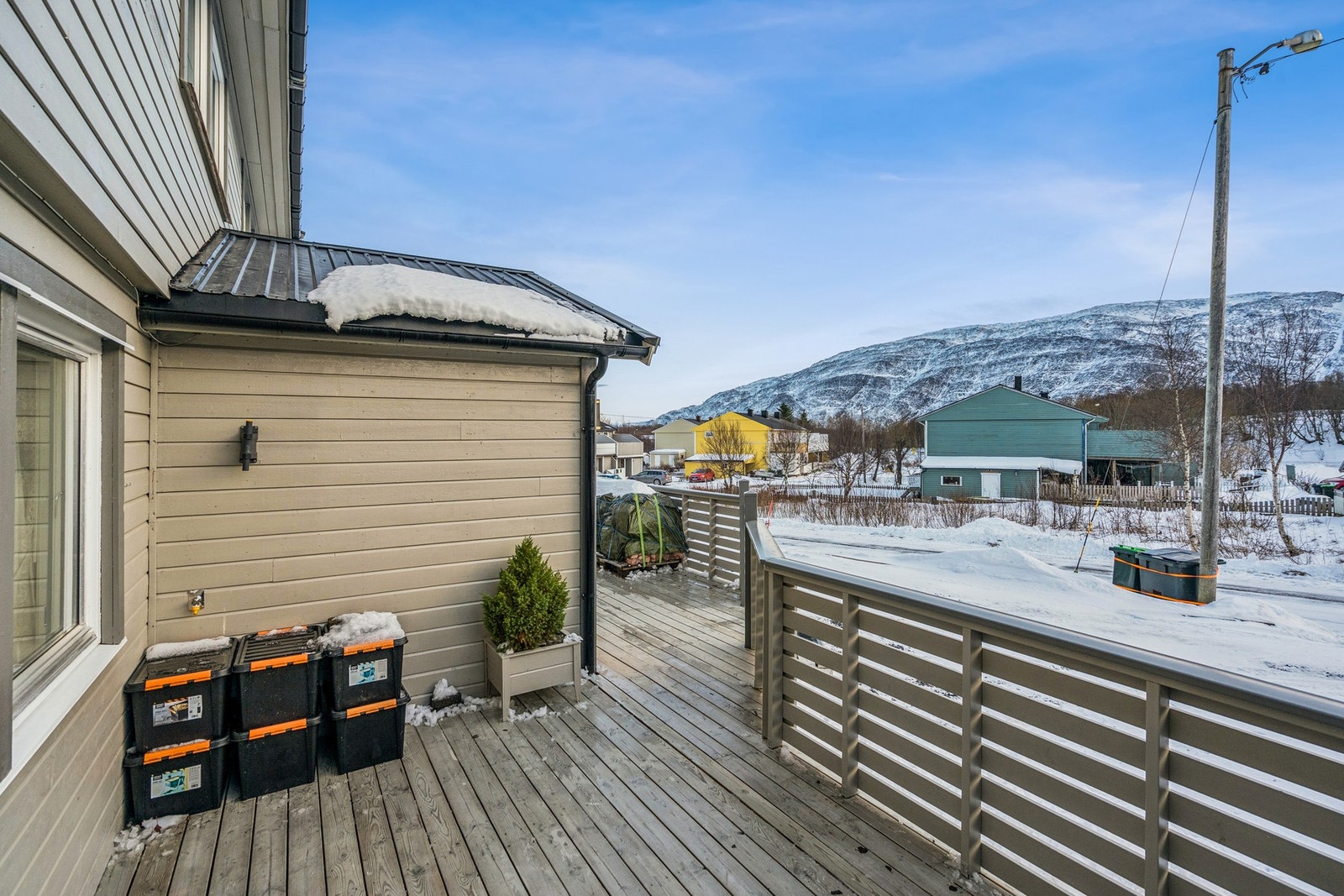 Leiligheten er plassert på Sandnes, som ligger ca. 2 km fra sentrum- Gangsavstand til nærbutikk Galleribilde