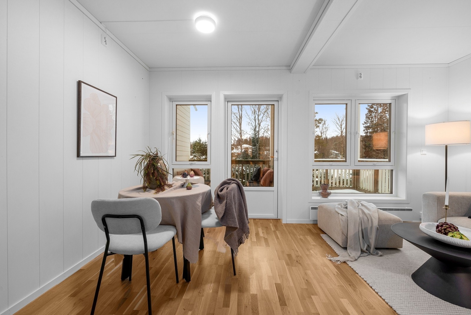 Leiligheten har åpne løsninger som gir en lett og god romfølelse. Galleribilde