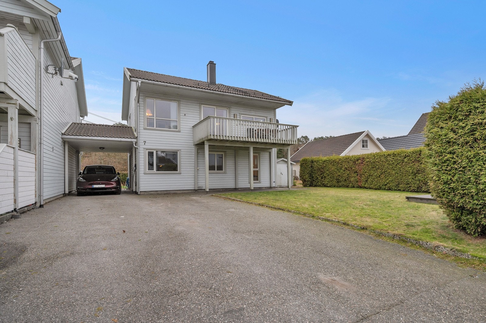 Plenområdene rundt boligen egner seg godt for lek og aktiviterer hele året Galleribilde