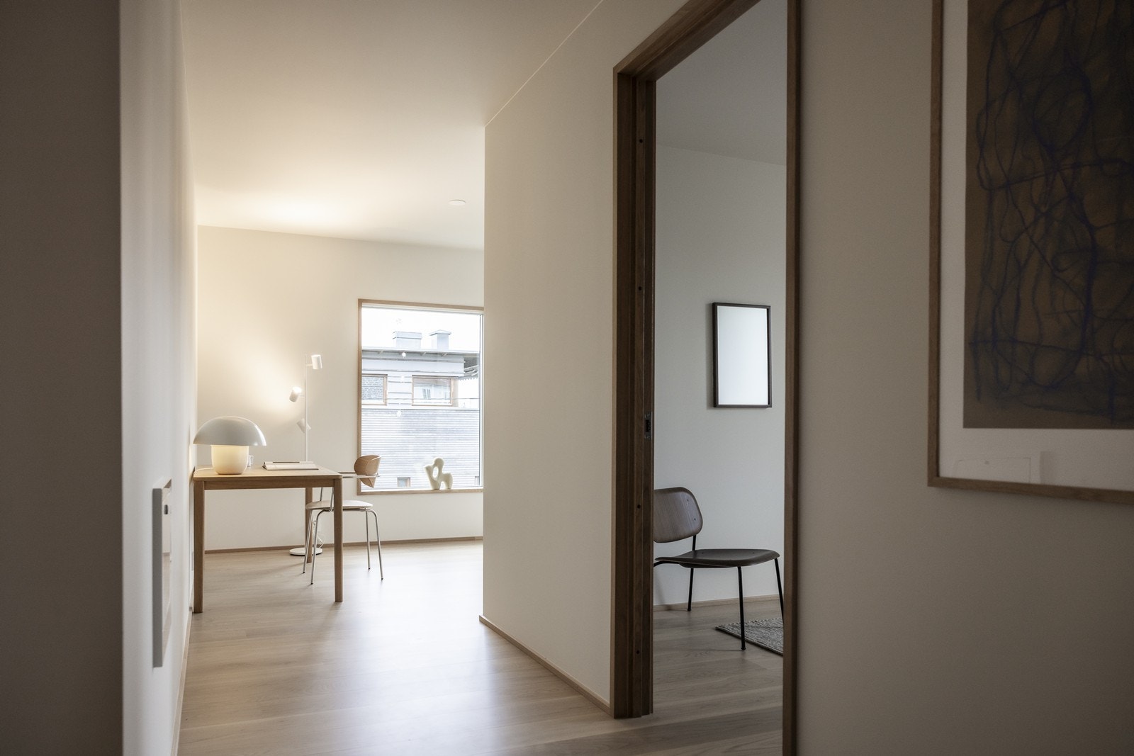 Åpent inn til en stue i 2. etg som eventuelt kan gjøres om til et 4. soverom Galleribilde