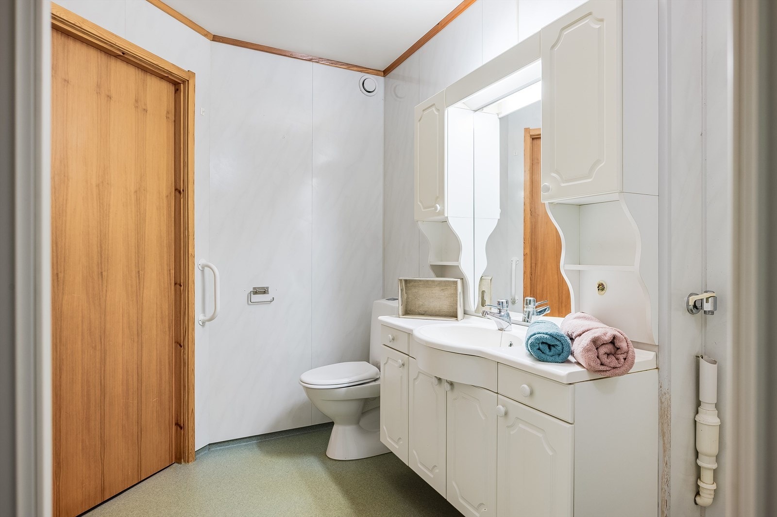 Badet har preg av eldre standard. Galleribilde