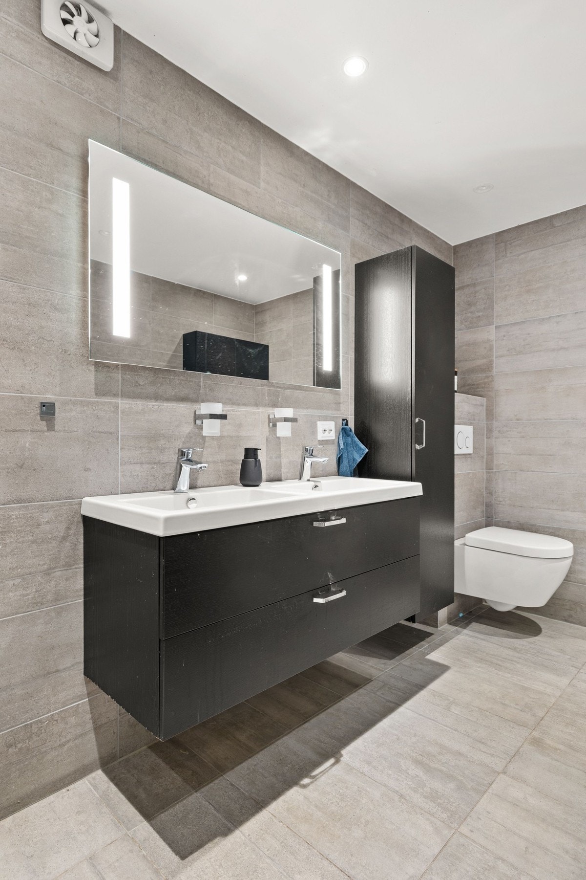 Badet ble pusset opp rundt 2020, kort tid før nåværende eier overtok, og fremstår fortsatt i meget god stand. Galleribilde