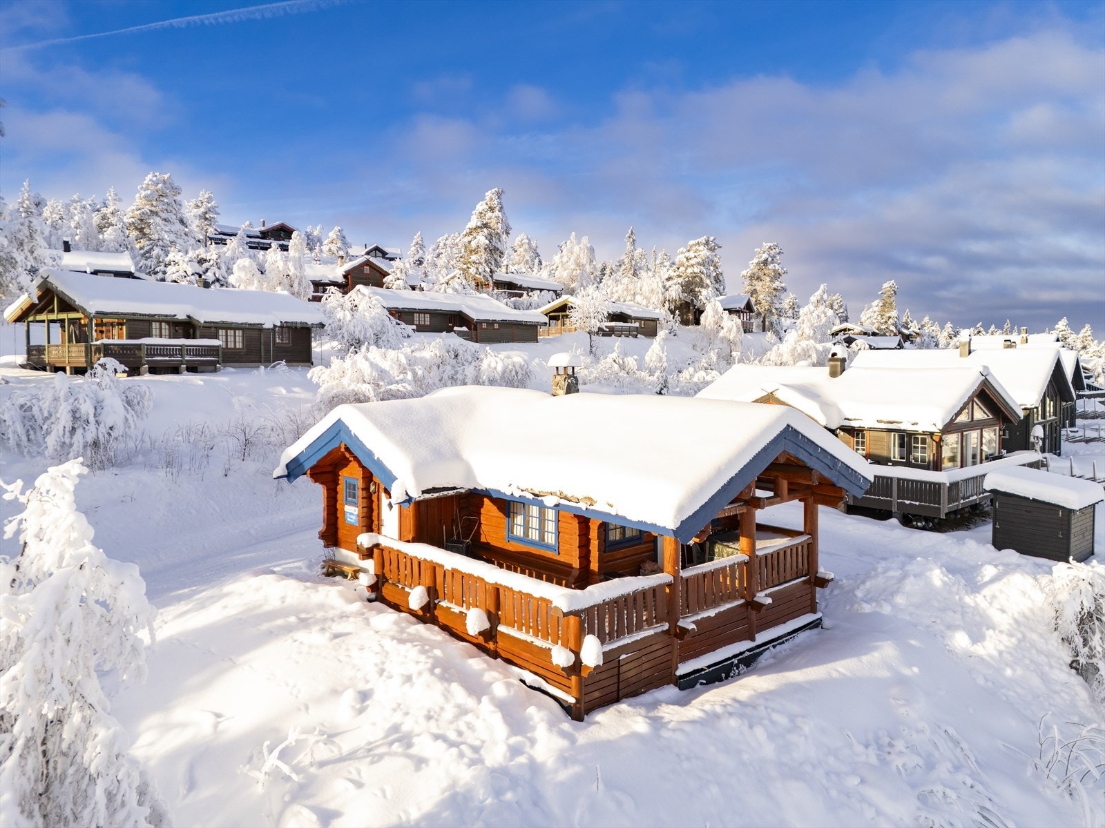 En flott fullstandard fritidseiendom, med attraktiv beliggenhet på Søre del av Blefjell. Galleribilde