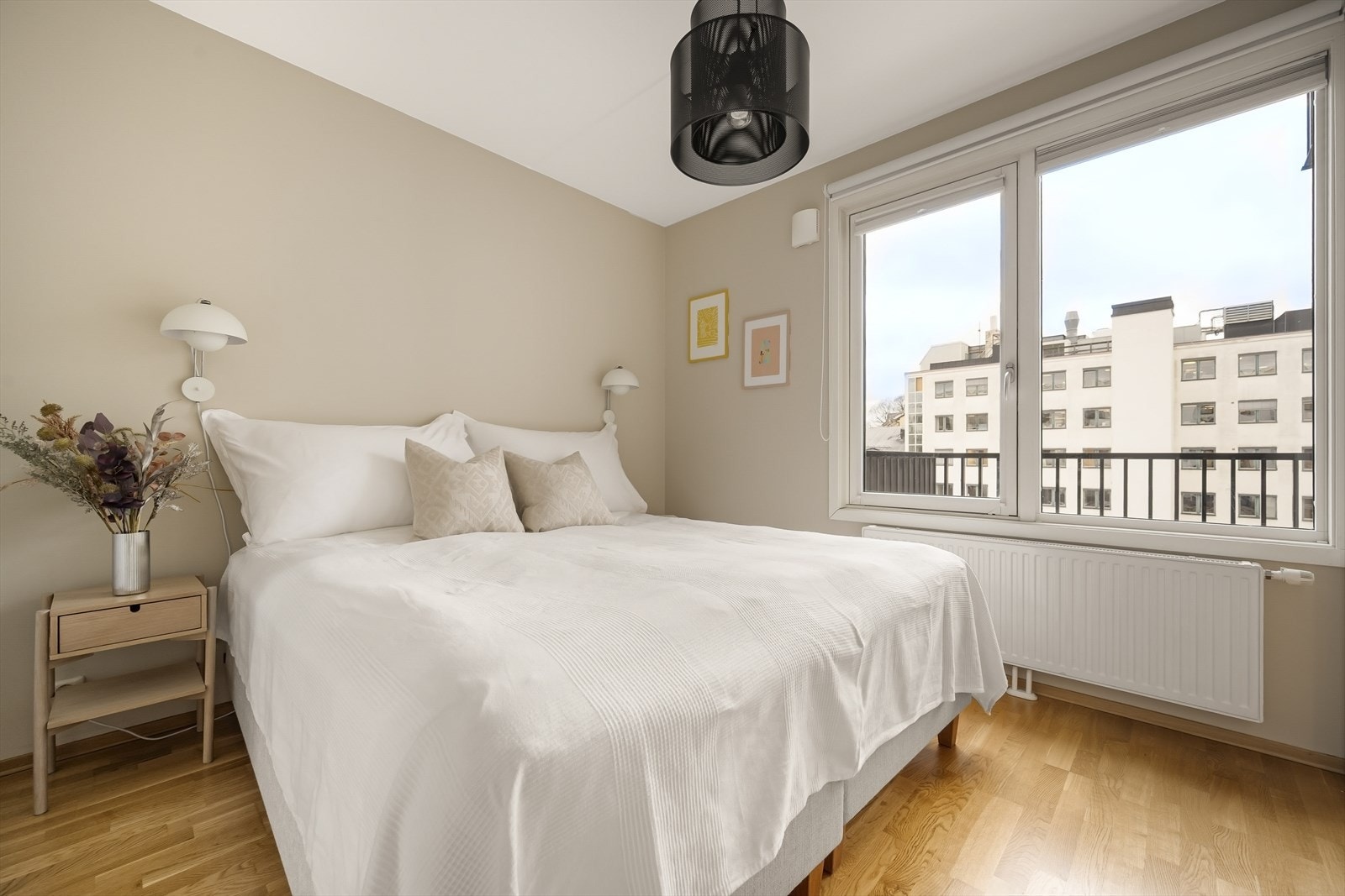 Leiligheten har et soverom av god størrelse. Galleribilde