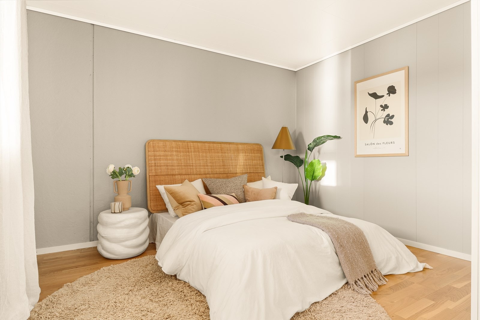 - Soverom 1 måler 12m² og har god plass til dobbeltseng i ønsket størrelse samt øvrig møblement - Galleribilde