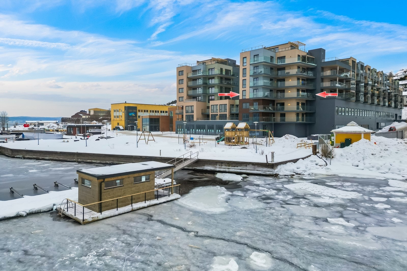 Leiligheten har en meget attraktiv intern beliggenhet i 4. etasje i front av bygget. Galleribilde