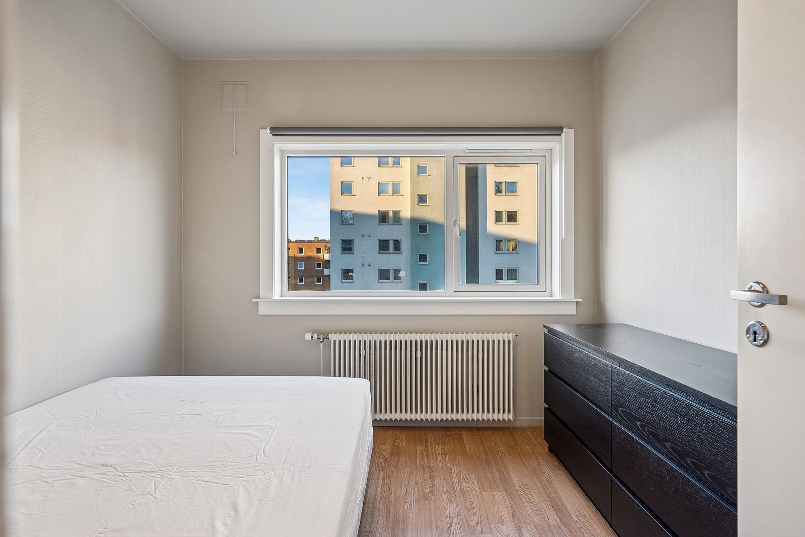 Soverom 2 er også av god størrelse, og er delvis møblert. Galleribilde