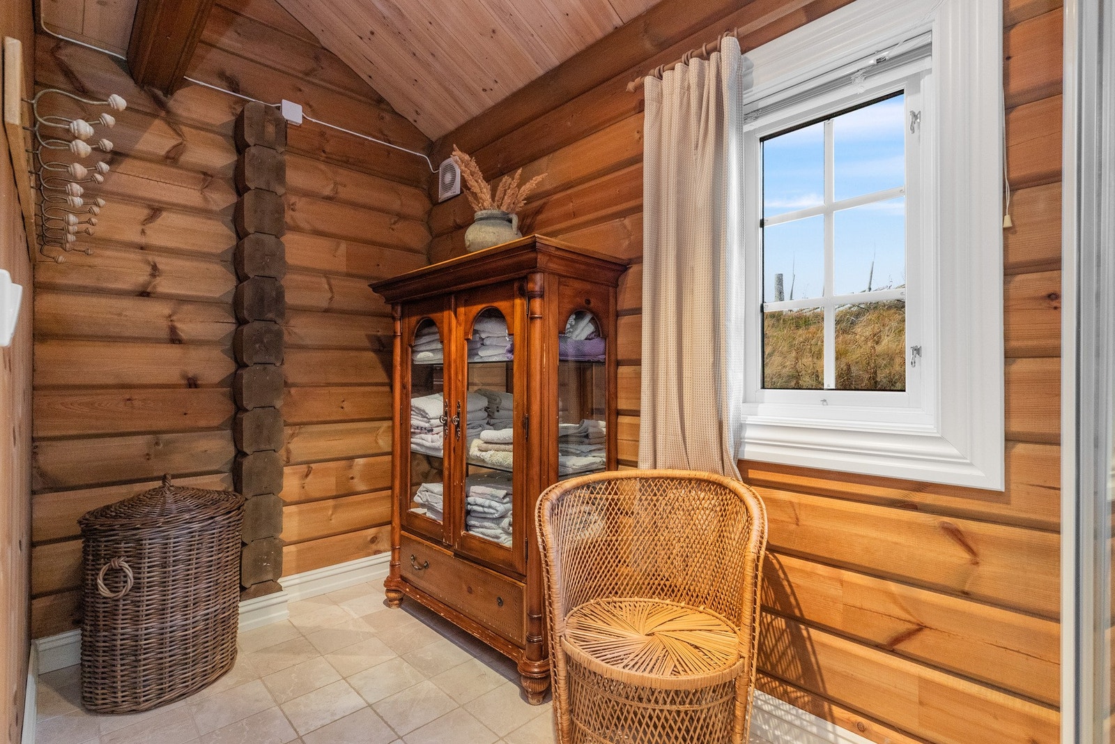 Egen nisje med god plass til møblement etter behov Galleribilde