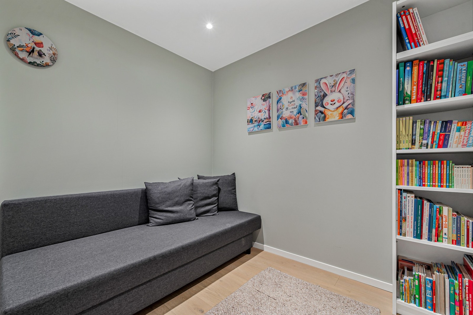 Hyggelig disponibelt rom med flere muligheter. Galleribilde