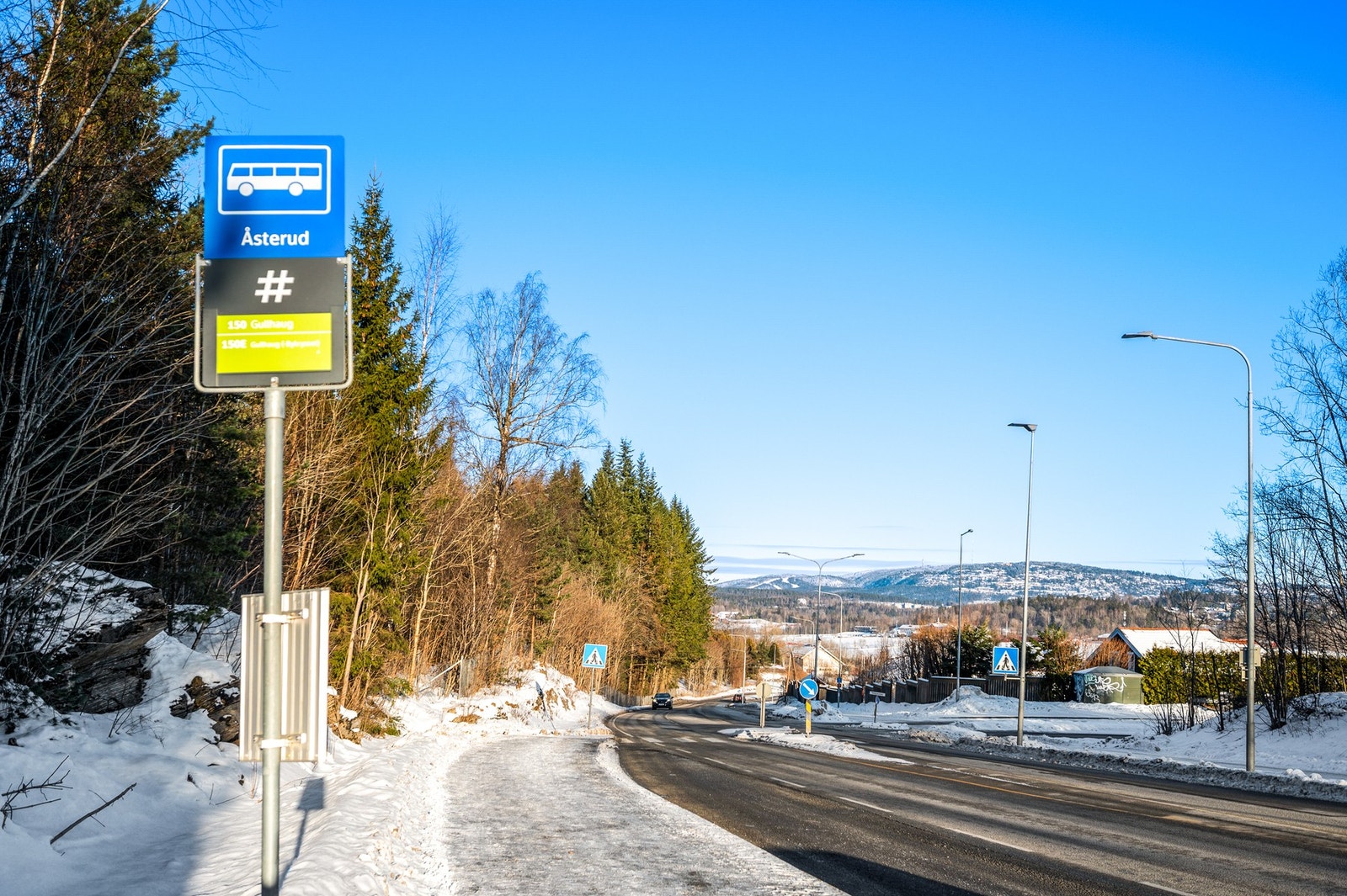 Busstopp i umiddelbar nærhet. Galleribilde