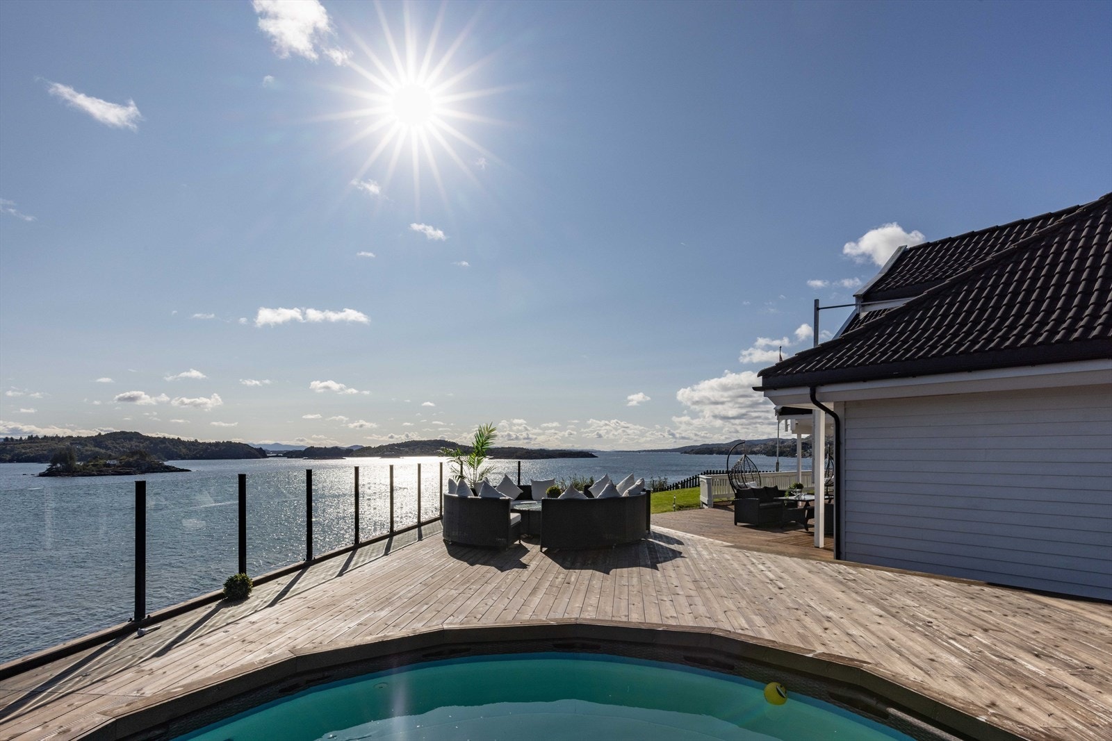 Tenk å nyte varme sommerdager til denne utsikten? Galleribilde