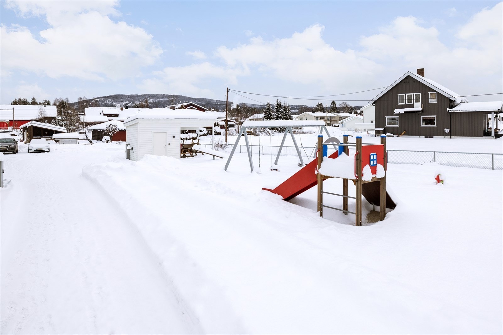 Felles lekeplass for feltet Galleribilde