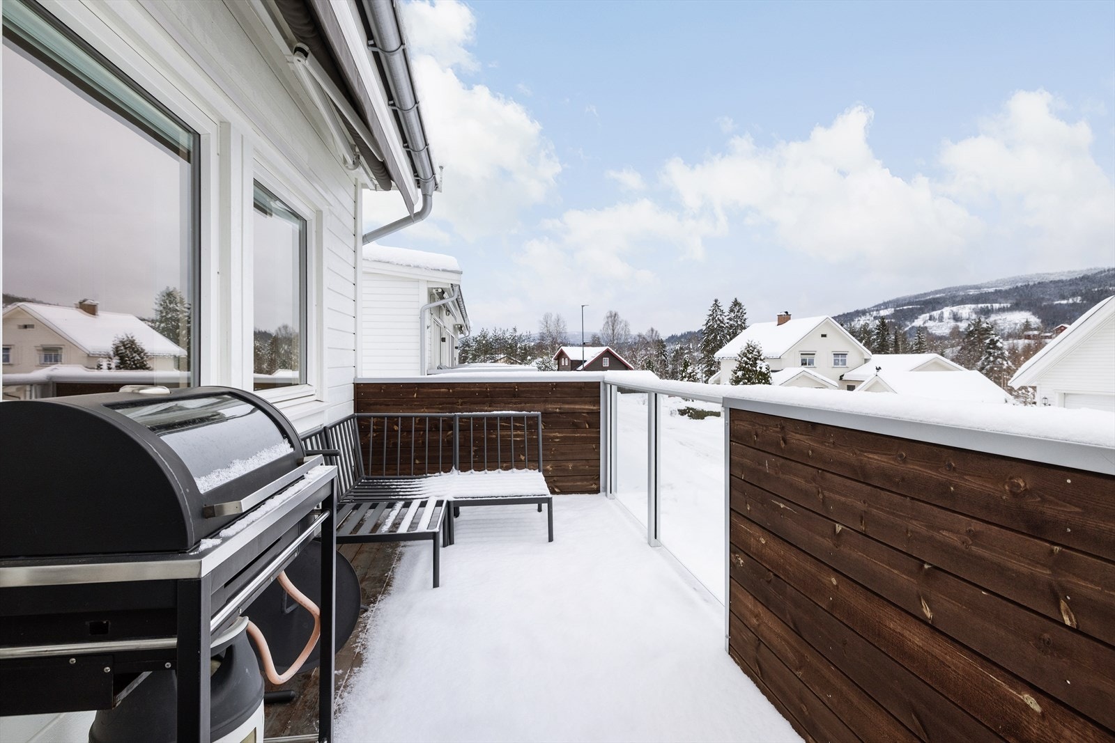 En stor balkong på hele 10 kvm. Galleribilde