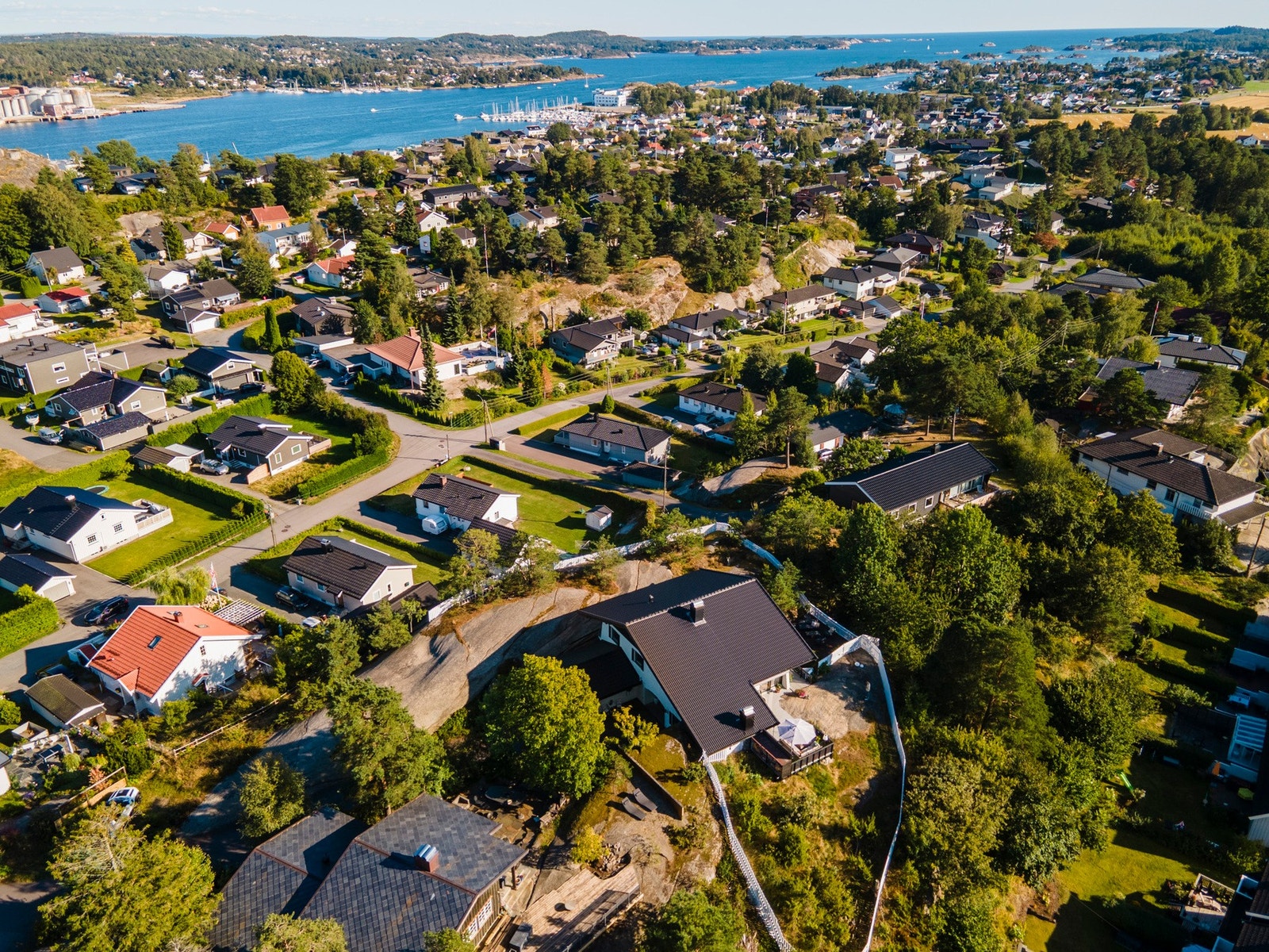 Fantastisk beliggenhet - i et attraktivt og veletablert boligområde. Galleribilde