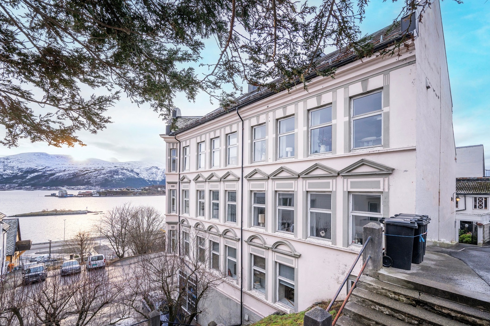 Borgundvegen 19! Kun en kort spasertur unna beste bysentrum. Galleribilde