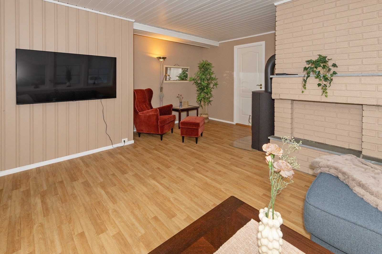 Fra stue, underetasje Galleribilde