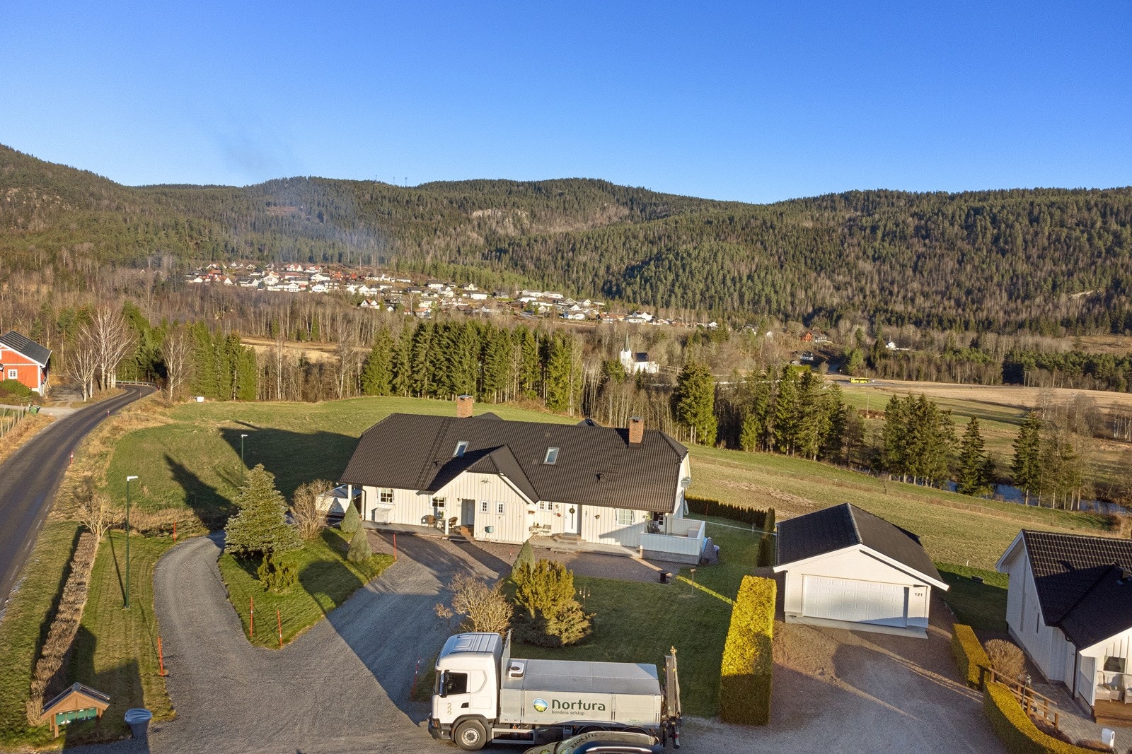 Fra oven Galleribilde