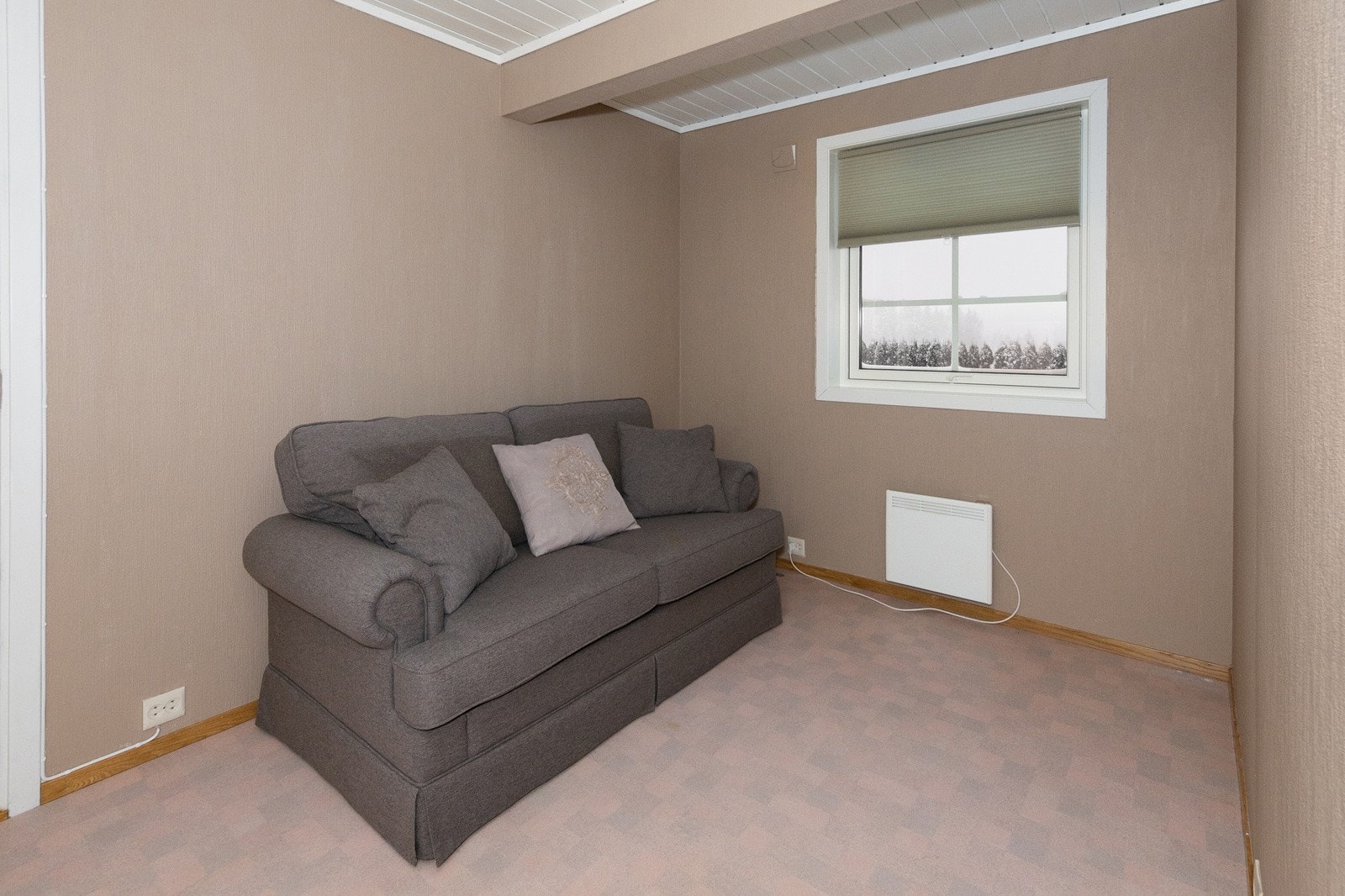 Fra soverom 2, underetasje Galleribilde