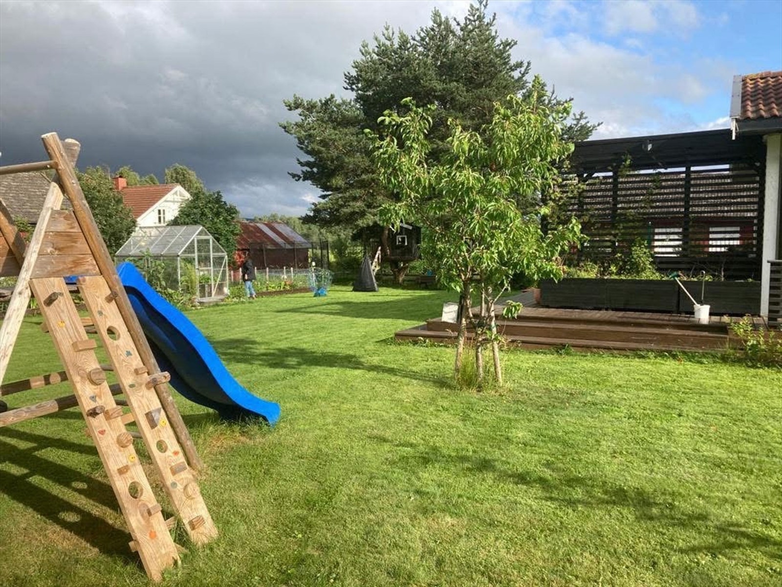 Sommerbilde tatt av selger Galleribilde